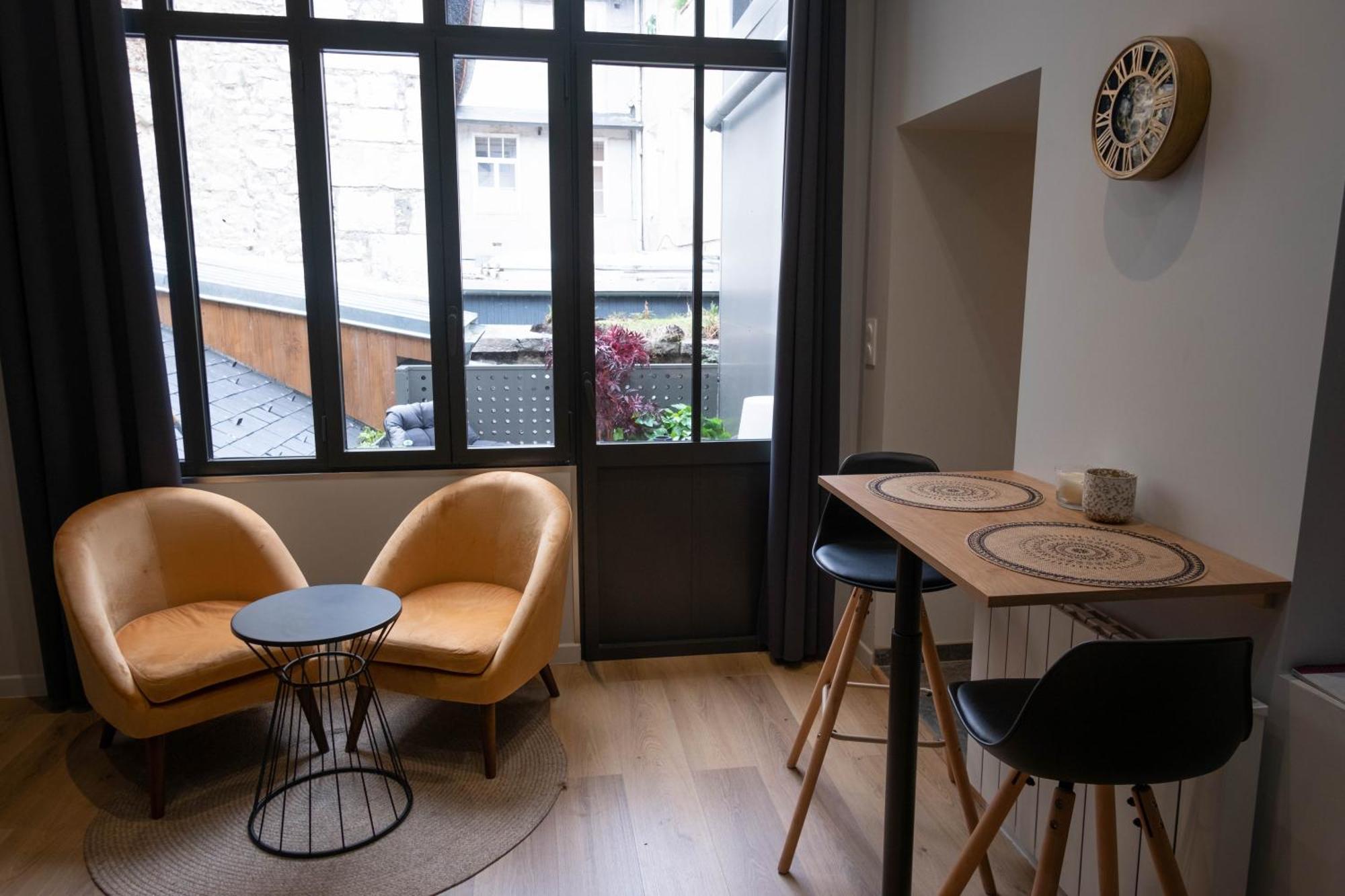 L'Instant Leger - Centre Ville Chambéry Eksteriør bilde